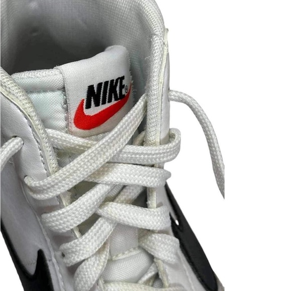 Kid’s Nike White + Black Blazer Mid 77 Trainers, Sneakers - Size 7 Youth - Picture 4 of 6